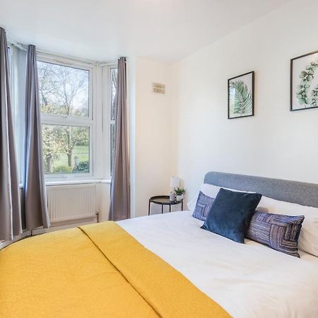 Apartments In Brixton Next Door To Brockwell Park Londen Buitenkant foto
