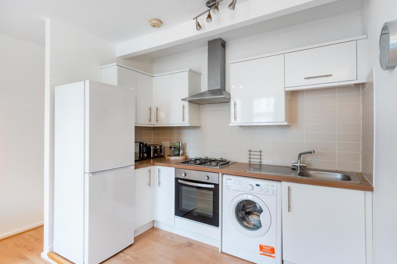 Apartments In Brixton Next Door To Brockwell Park Londen Buitenkant foto