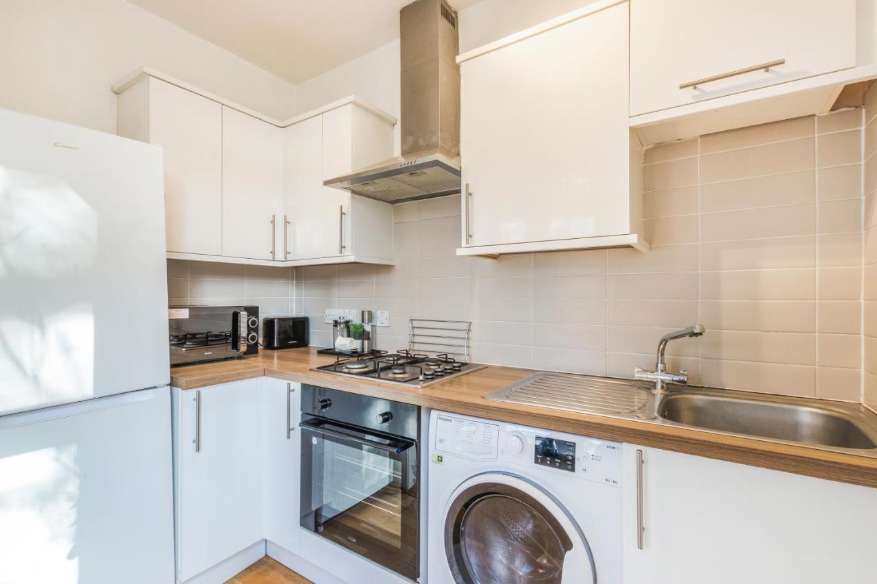 Apartments In Brixton Next Door To Brockwell Park Londen Buitenkant foto
